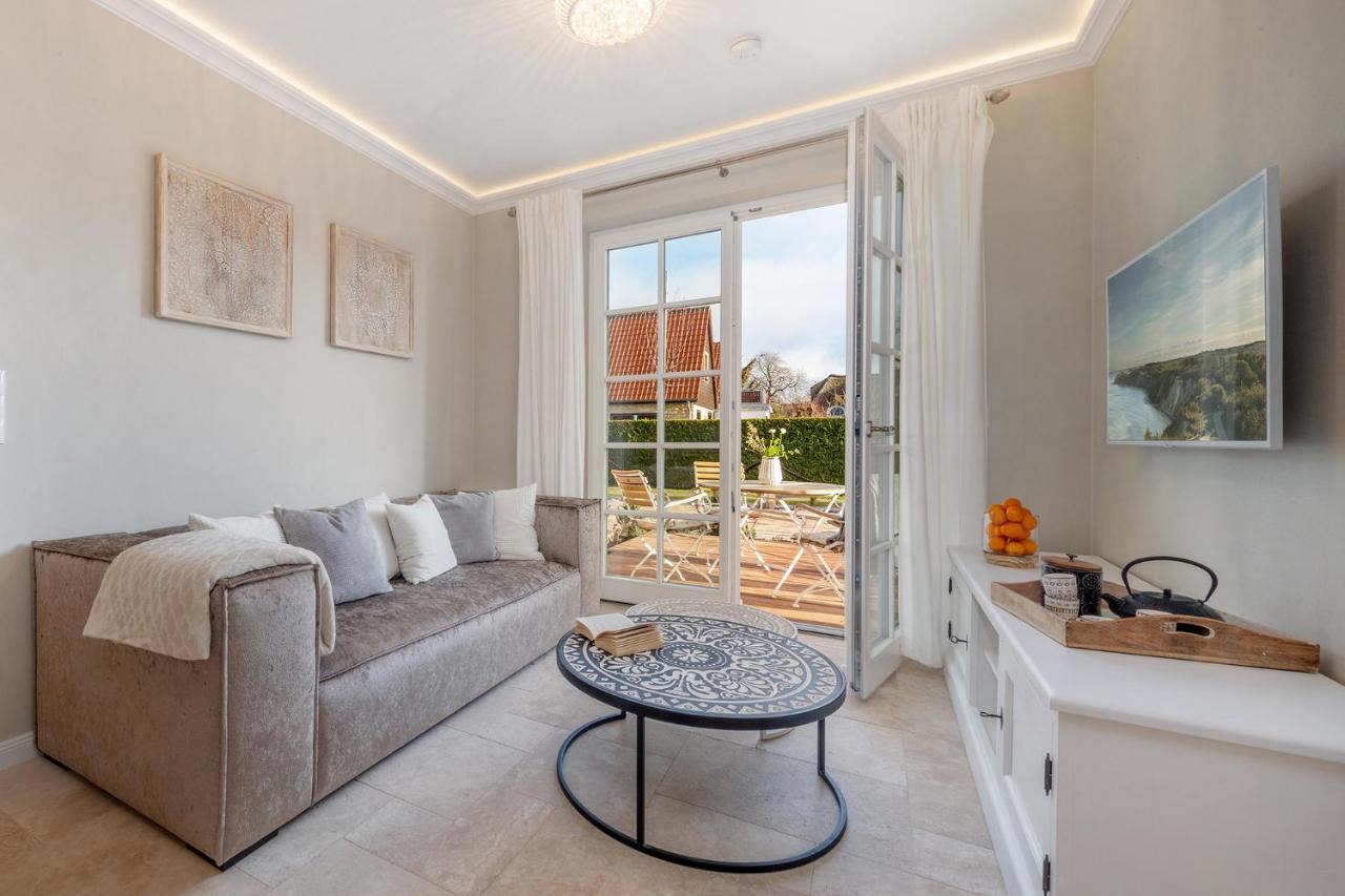 Apartamento Traumhaus Unter Reet Zingst Exterior foto